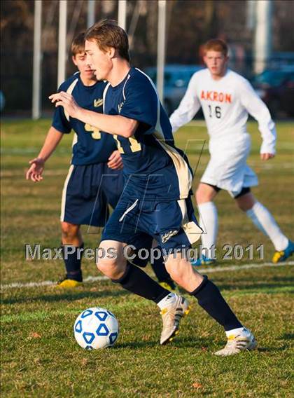 Thumbnail 2 in Akron v Skaneateles (NYSPSHAA Class B Semifinal) photogallery.