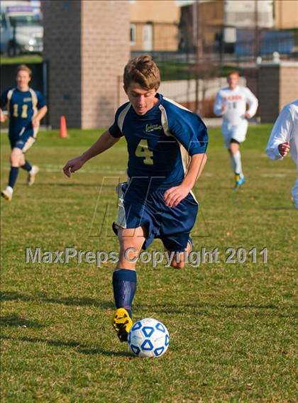 Thumbnail 3 in Akron v Skaneateles (NYSPSHAA Class B Semifinal) photogallery.
