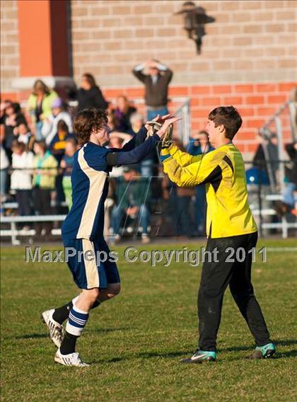 Thumbnail 2 in Akron v Skaneateles (NYSPSHAA Class B Semifinal) photogallery.