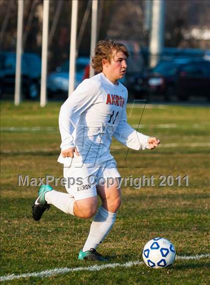 Thumbnail 1 in Akron v Skaneateles (NYSPSHAA Class B Semifinal) photogallery.
