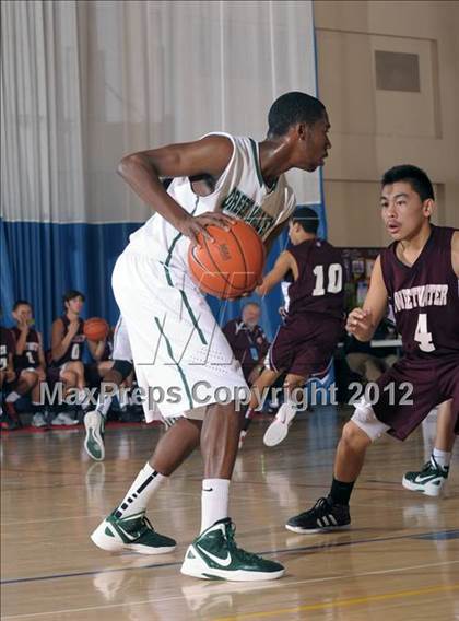 Thumbnail 3 in Sweetwater vs. Green Valley (MaxPreps Holiday Classic) photogallery.
