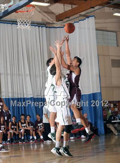 Thumbnail 3 in Sweetwater vs. Green Valley (MaxPreps Holiday Classic) photogallery.