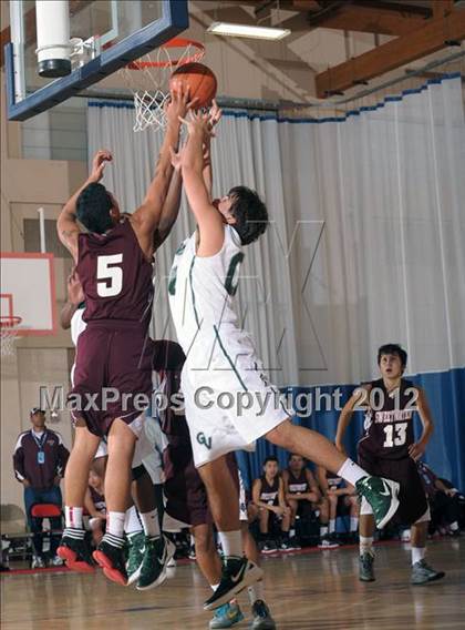 Thumbnail 2 in Sweetwater vs. Green Valley (MaxPreps Holiday Classic) photogallery.