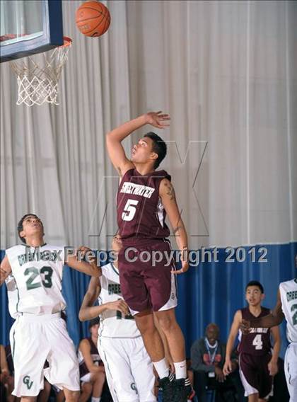 Thumbnail 2 in Sweetwater vs. Green Valley (MaxPreps Holiday Classic) photogallery.