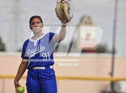 Thumbnail 3 in  El Camino Real @ Bishop Alemany photogallery.