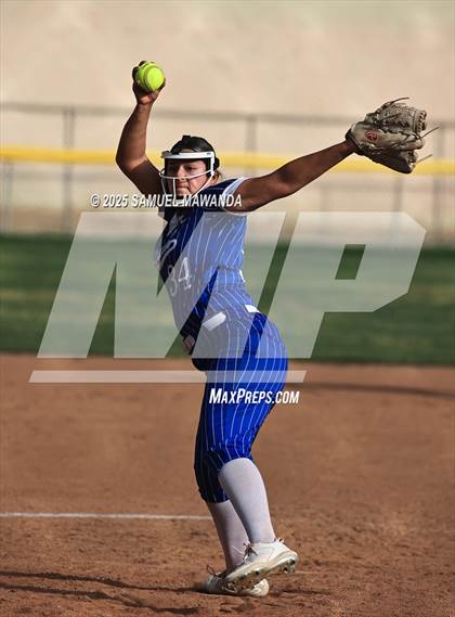 Thumbnail 3 in  El Camino Real @ Bishop Alemany photogallery.