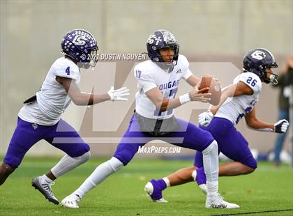Thumbnail 1 in Smithson Valley vs. College Station (UIL 5A D1 Region 3 Final) photogallery.