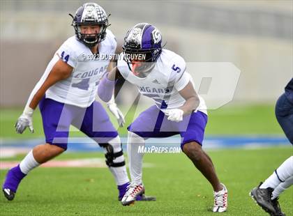Thumbnail 1 in Smithson Valley vs. College Station (UIL 5A D1 Region 3 Final) photogallery.
