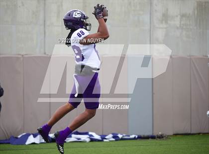 Thumbnail 2 in Smithson Valley vs. College Station (UIL 5A D1 Region 3 Final) photogallery.