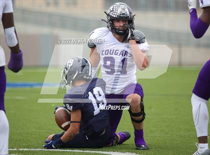 Thumbnail 1 in Smithson Valley vs. College Station (UIL 5A D1 Region 3 Final) photogallery.