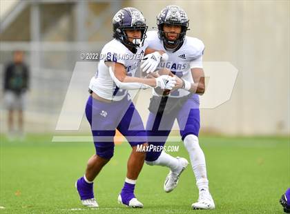 Thumbnail 1 in Smithson Valley vs. College Station (UIL 5A D1 Region 3 Final) photogallery.