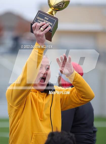 Thumbnail 3 in Smithson Valley vs. College Station (UIL 5A D1 Region 3 Final) photogallery.