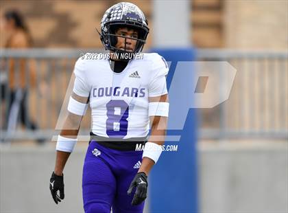 Thumbnail 1 in Smithson Valley vs. College Station (UIL 5A D1 Region 3 Final) photogallery.