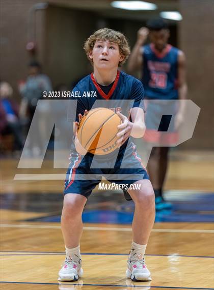 Thumbnail 1 in Terry Sanford @ Westover photogallery.