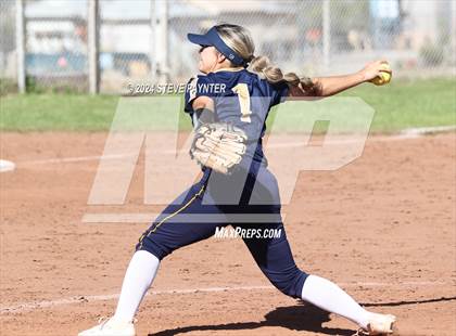 Thumbnail 3 in Yuma Catholic @ Wickenburg photogallery.