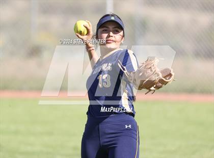 Thumbnail 2 in Yuma Catholic @ Wickenburg photogallery.
