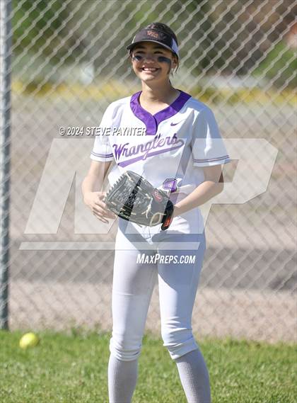 Thumbnail 2 in Yuma Catholic @ Wickenburg photogallery.