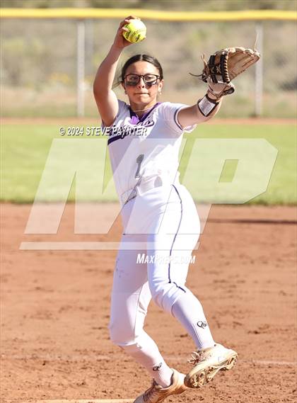 Thumbnail 1 in Yuma Catholic @ Wickenburg photogallery.