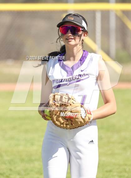Thumbnail 1 in Yuma Catholic @ Wickenburg photogallery.