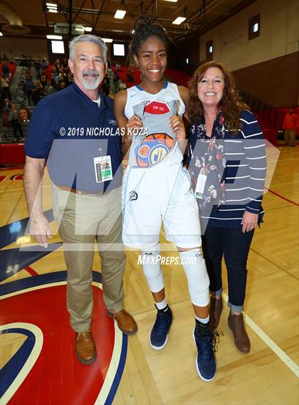 Thumbnail 1 in Linfield Christian vs. Montclair (CIF SS D5AA Finals) photogallery.
