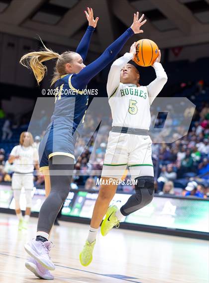 Thumbnail 3 in River Ridge vs Langston Hughes (GHSA 5A Championship) photogallery.