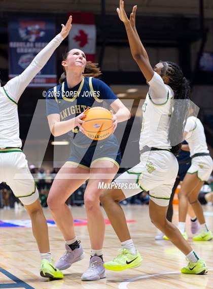 Thumbnail 2 in River Ridge vs Langston Hughes (GHSA 5A Championship) photogallery.