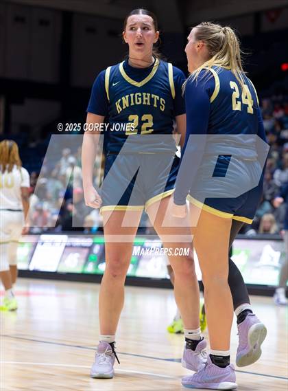 Thumbnail 1 in River Ridge vs Langston Hughes (GHSA 5A Championship) photogallery.