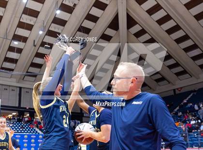 Thumbnail 3 in River Ridge vs Langston Hughes (GHSA 5A Championship) photogallery.