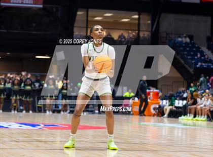 Thumbnail 2 in River Ridge vs Langston Hughes (GHSA 5A Championship) photogallery.