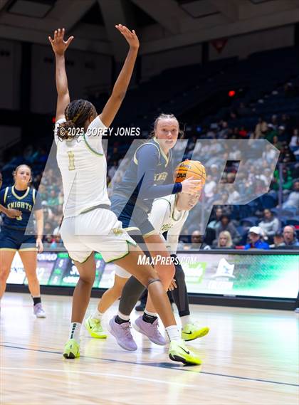 Thumbnail 1 in River Ridge vs Langston Hughes (GHSA 5A Championship) photogallery.
