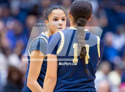 Thumbnail 3 in River Ridge vs Langston Hughes (GHSA 5A Championship) photogallery.