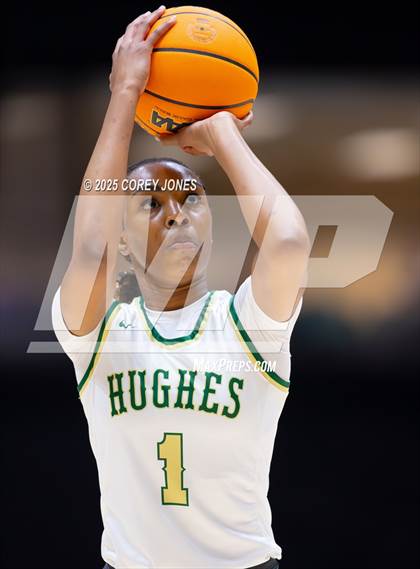 Thumbnail 2 in River Ridge vs Langston Hughes (GHSA 5A Championship) photogallery.