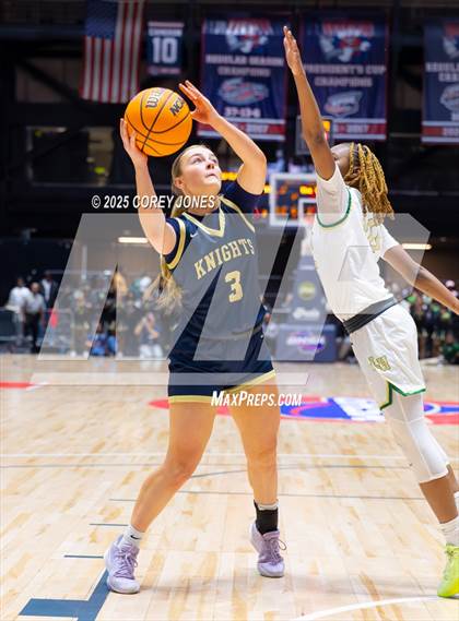 Thumbnail 2 in River Ridge vs Langston Hughes (GHSA 5A Championship) photogallery.