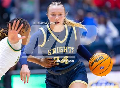 Thumbnail 2 in River Ridge vs Langston Hughes (GHSA 5A Championship) photogallery.