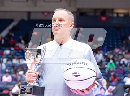 Thumbnail 1 in River Ridge vs Langston Hughes (GHSA 5A Championship) photogallery.