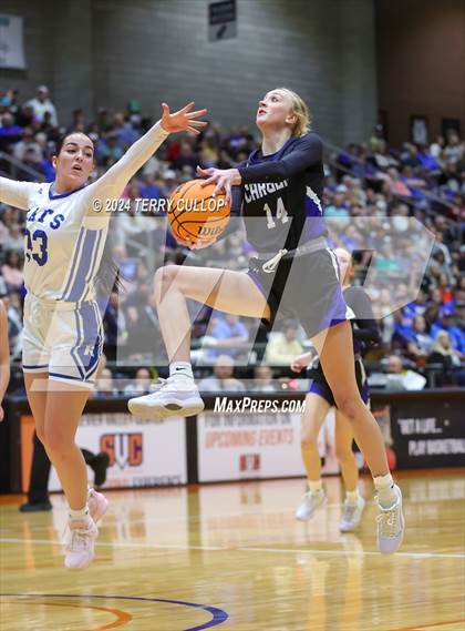 Thumbnail 1 in Carbon vs. Richfield (UHSAA 3A Semifinal) photogallery.