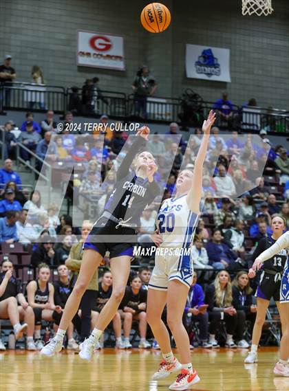 Thumbnail 2 in Carbon vs. Richfield (UHSAA 3A Semifinal) photogallery.