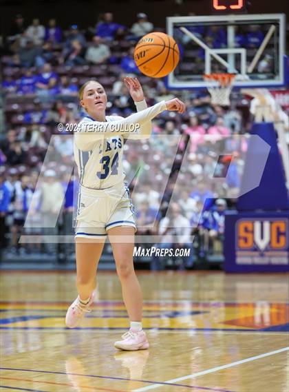 Thumbnail 1 in Carbon vs. Richfield (UHSAA 3A Semifinal) photogallery.