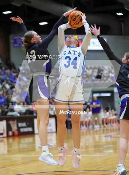 Thumbnail 3 in Carbon vs. Richfield (UHSAA 3A Semifinal) photogallery.