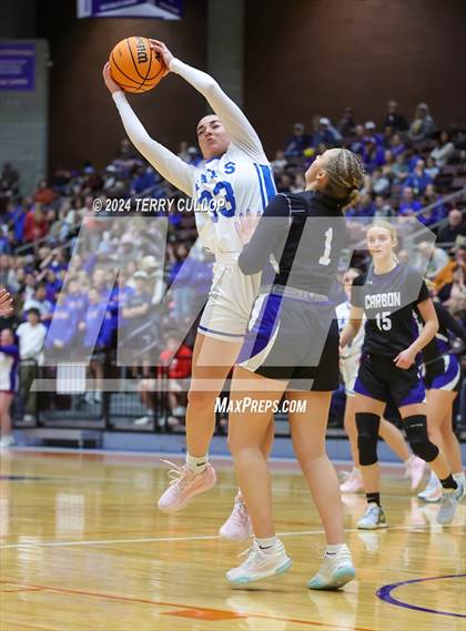 Thumbnail 1 in Carbon vs. Richfield (UHSAA 3A Semifinal) photogallery.
