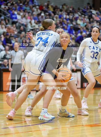 Thumbnail 2 in Carbon vs. Richfield (UHSAA 3A Semifinal) photogallery.