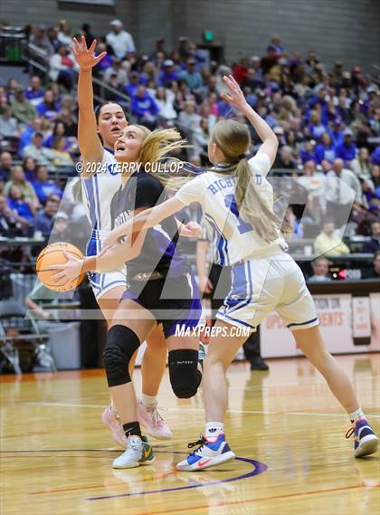 Thumbnail 2 in Carbon vs. Richfield (UHSAA 3A Semifinal) photogallery.