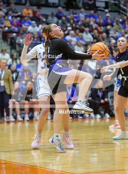Thumbnail 2 in Carbon vs. Richfield (UHSAA 3A Semifinal) photogallery.