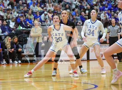 Thumbnail 2 in Carbon vs. Richfield (UHSAA 3A Semifinal) photogallery.