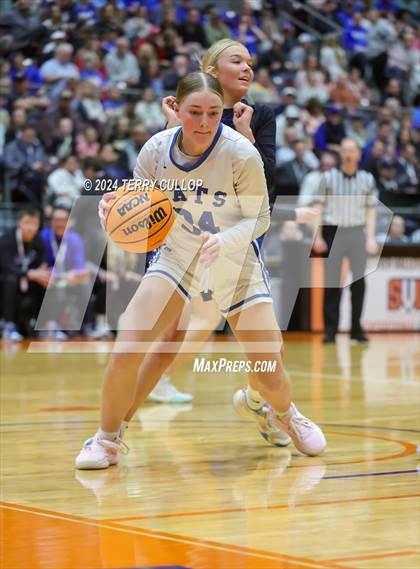 Thumbnail 2 in Carbon vs. Richfield (UHSAA 3A Semifinal) photogallery.