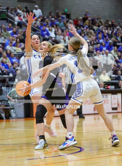 Thumbnail 1 in Carbon vs. Richfield (UHSAA 3A Semifinal) photogallery.