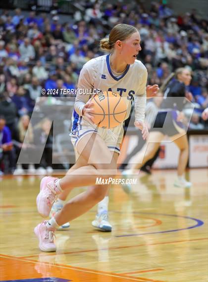 Thumbnail 1 in Carbon vs. Richfield (UHSAA 3A Semifinal) photogallery.