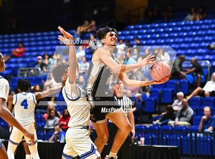 Thumbnail 3 in Cypress Creek vs. Guyer (Houston Methodist Cy-Hoops Invitational) photogallery.