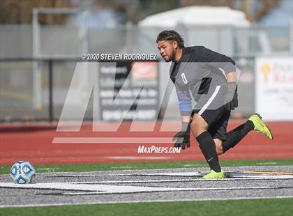 Thumbnail 3 in Galt vs. East Union (SJS D3 Final) photogallery.