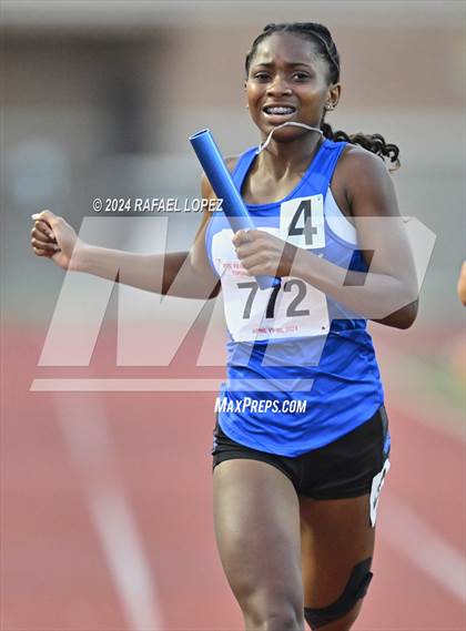 Thumbnail 1 in UIL Track & Field 6A Region 3 Regional Final Preliminaries (4 x 400 Meter) photogallery.